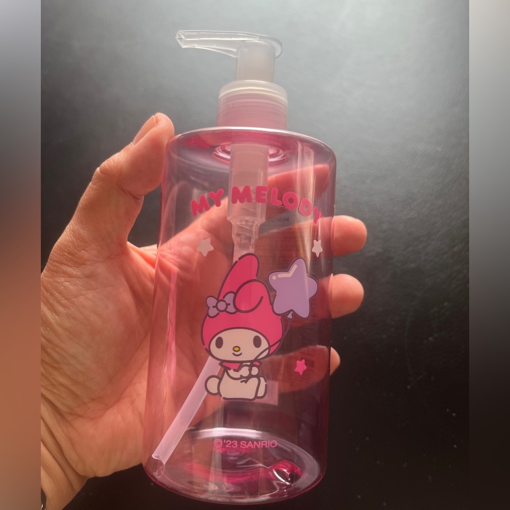 MY MELODY Liquid Pump Bottle Vanity Toiletry Lotion Soap Dispenser SANRIO Makeup
